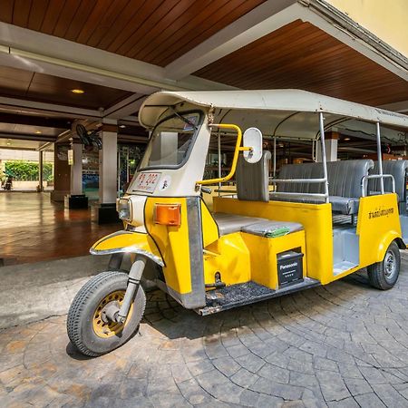 Royal Ivory Sukhumvit Nana Hotel Банкок Екстериор снимка