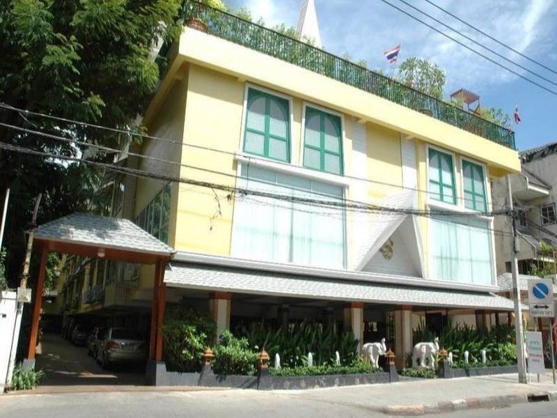 Royal Ivory Sukhumvit Nana Hotel Банкок Екстериор снимка