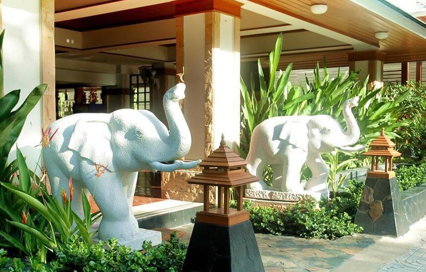 Royal Ivory Sukhumvit Nana Hotel Банкок Екстериор снимка