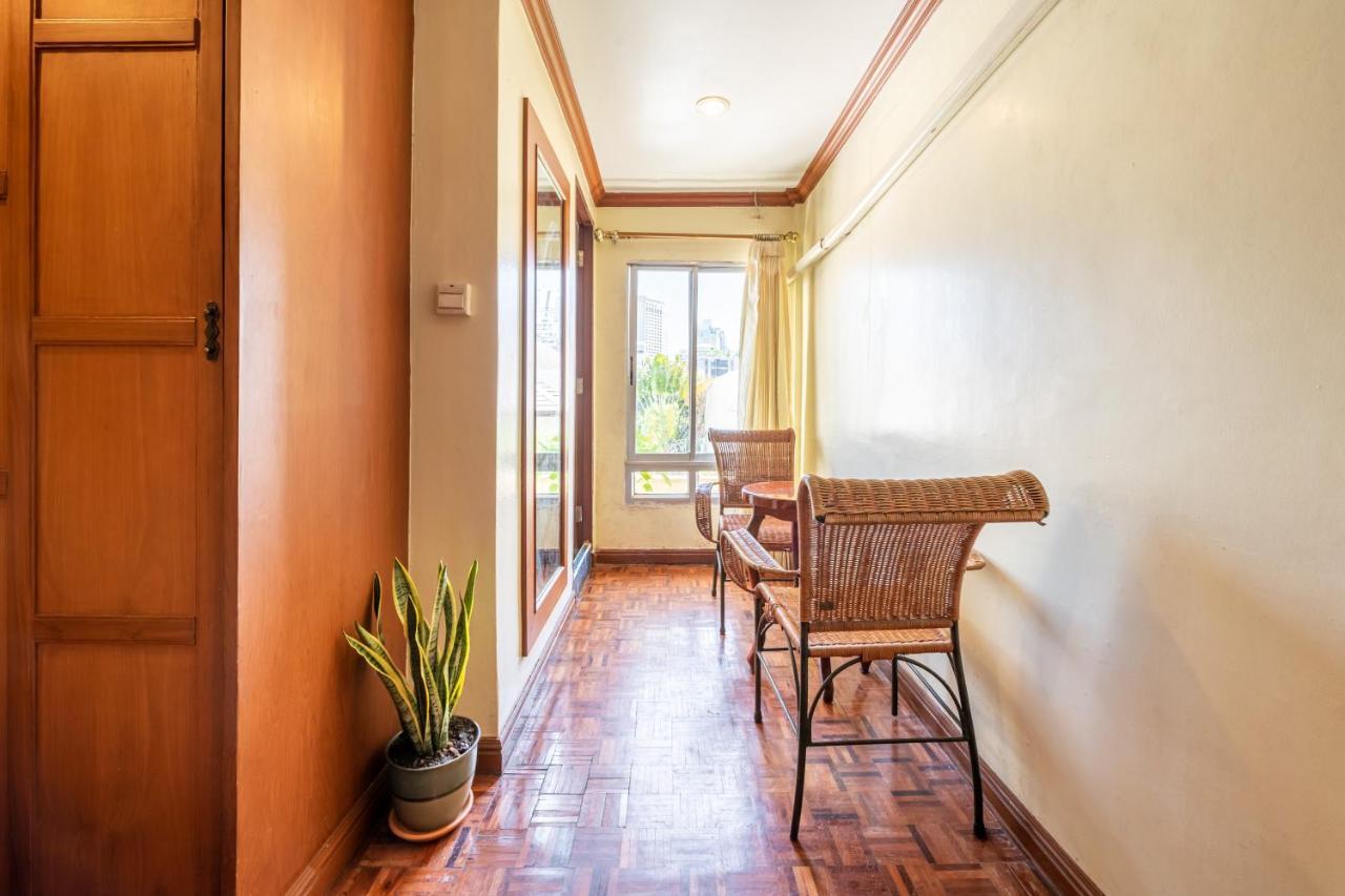 Royal Ivory Sukhumvit Nana Hotel Банкок Екстериор снимка